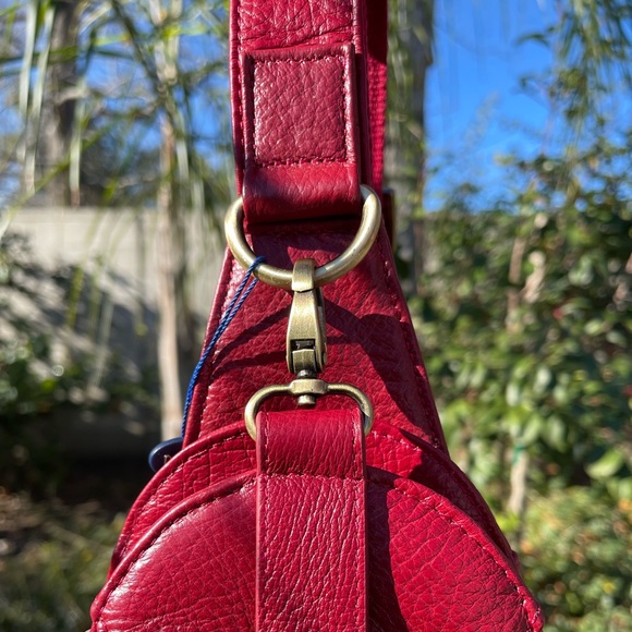Amerileather Sling Purse - Picture 3 of 16